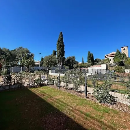 Jardin Secret C01 By Avecoeur Apartment
