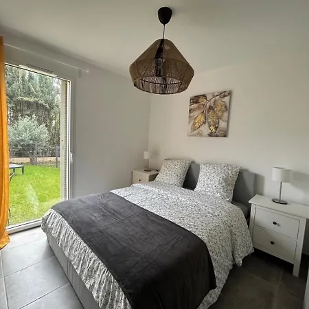 Apartment Jardin Secret C01